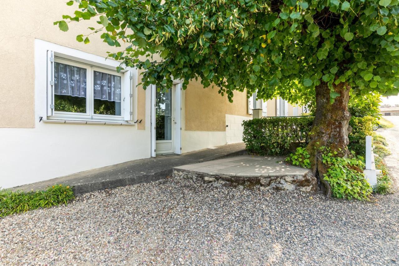Ombrelle Villa Le Pian-sur-Garonne Exteriör bild